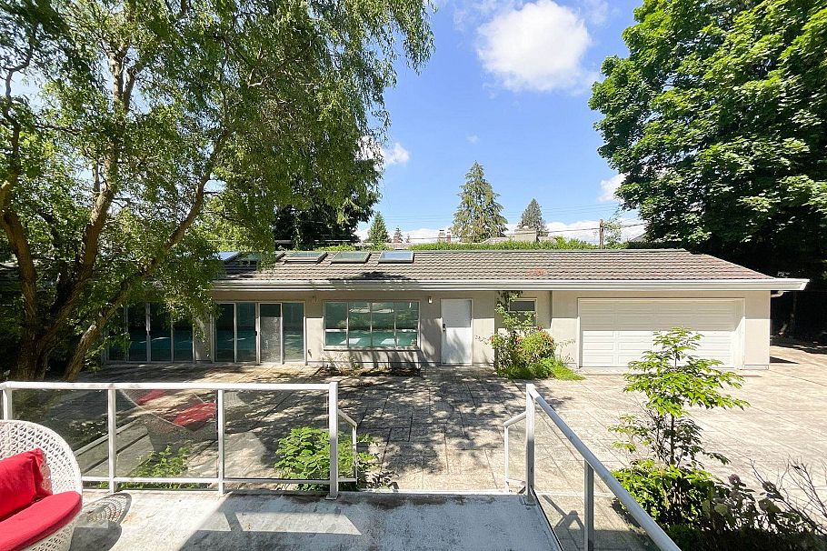 1569 W 35th Avenue Vancouver, BC - 21