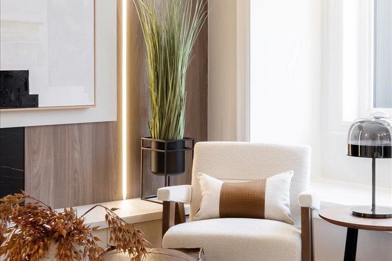 1 6061 Sherbrooke Street Vancouver, BC - 4