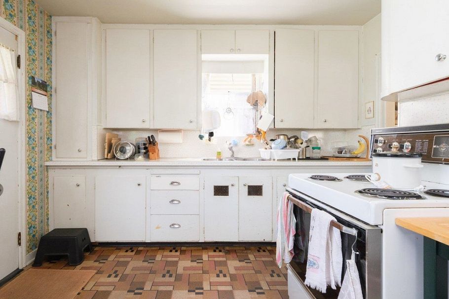 8510 Montcalm Street Vancouver, BC - 11