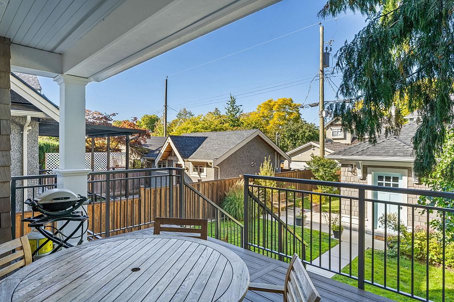 2975 W 15th Avenue Vancouver, BC - 38