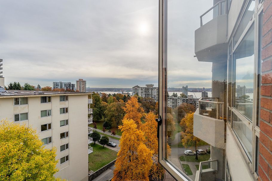 801 160 W Keith Road North Vancouver, BC - 25