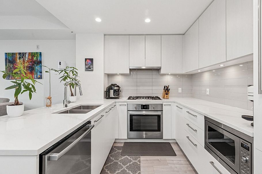 266 2035 Glenaire Drive North Vancouver, BC - 4