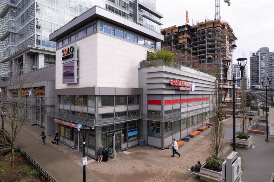 809 2008 Rosser Avenue Burnaby, BC - 2