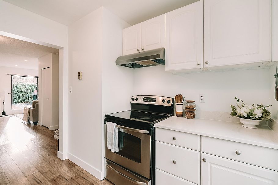 19 230 W 14th Street North Vancouver, BC - 7