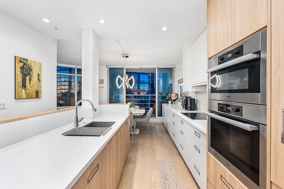 2303 1200 Alberni Street Vancouver, BC - 8