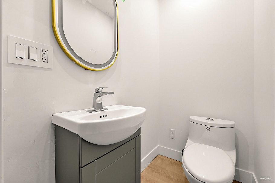 260 E 65th Avenue Vancouver, BC - 11