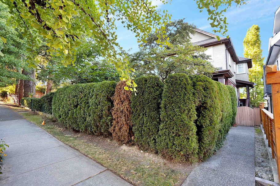 941 13th E Avenue Vancouver, BC - 5