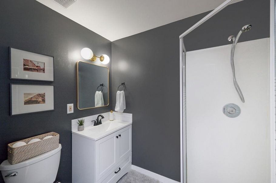 3338 Mahon Avenue North Vancouver, BC - 25