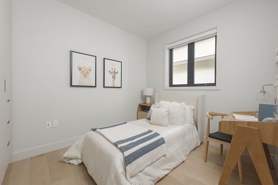 1 2637 W 12th Avenue Vancouver, BC - 23