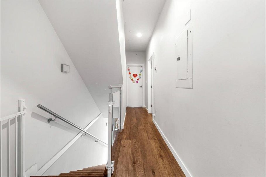 3485 Victoria Drive Vancouver, BC - 21