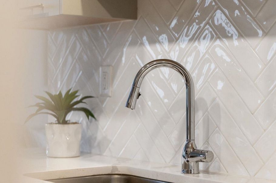 905 110 W 4th Street North Vancouver, BC - 11