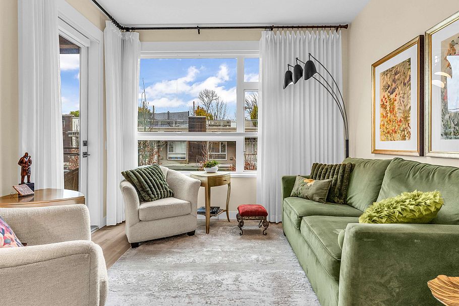 206 715 W 15th Street North Vancouver, BC - 27