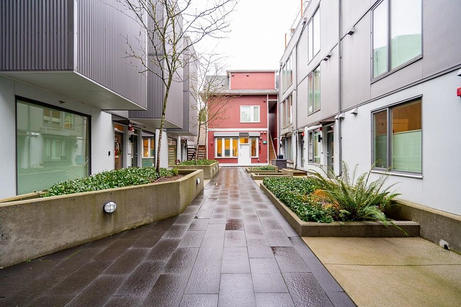 533 E 16 Avenue Vancouver, BC - 25