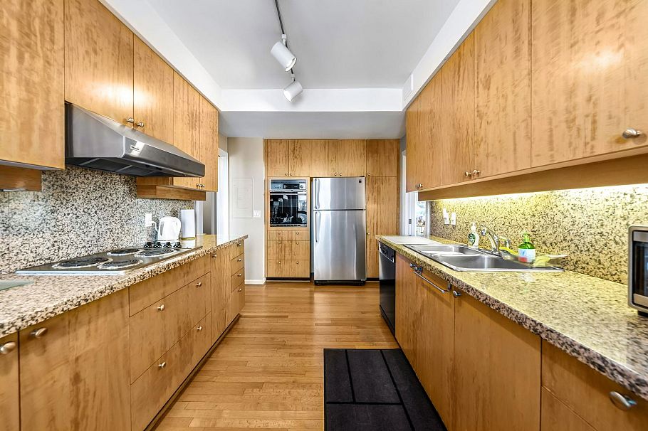 901 5850 Balsam Street Vancouver, BC - 14