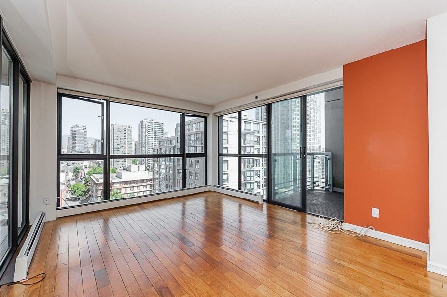 1304 283 Davie Street Vancouver, BC - 11