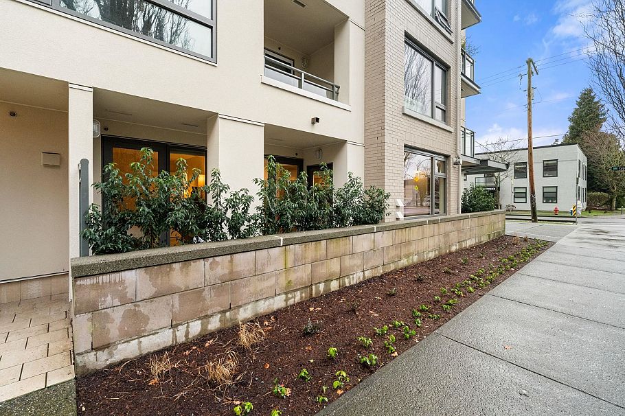 1878 York Avenue Vancouver, BC - 28