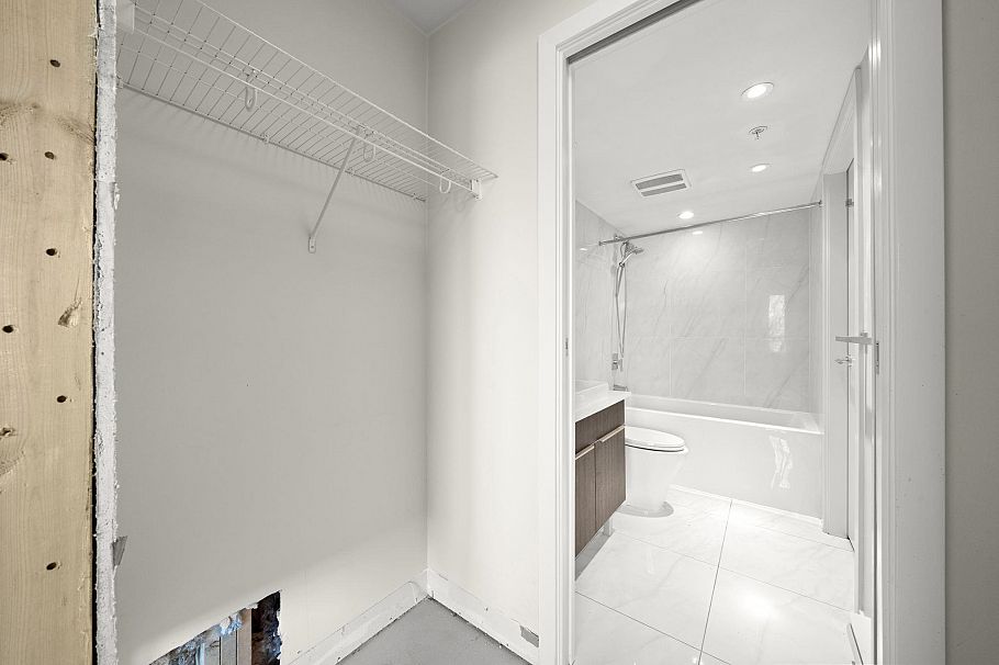 419 1588 E Hastings Street Vancouver, BC - 17