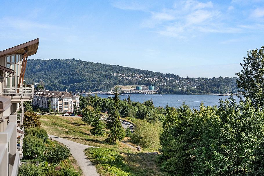 501 560 Raven Woods Drive North Vancouver, BC - 2