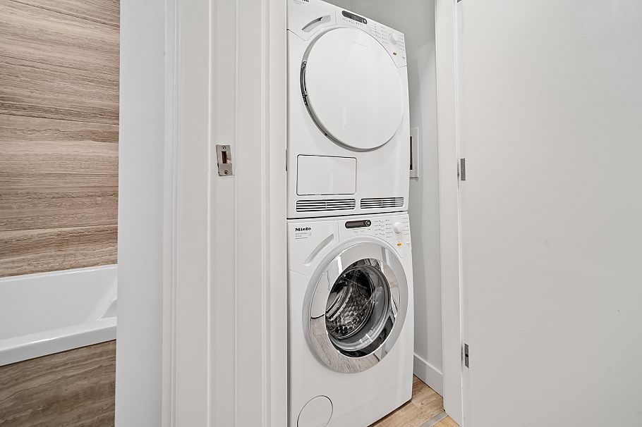 1501 1480 Howe Street Vancouver, BC - 12