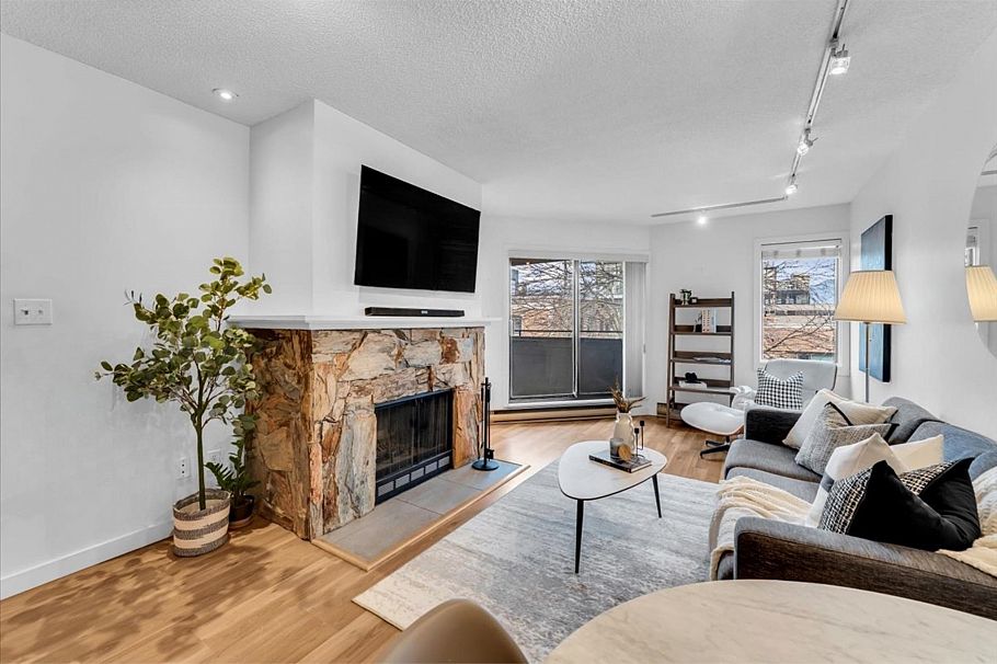 407 1476 W 10th Avenue Vancouver, BC - 3