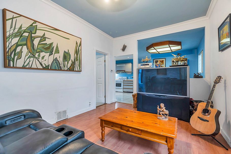 3242 Venables Street Vancouver, BC - 3