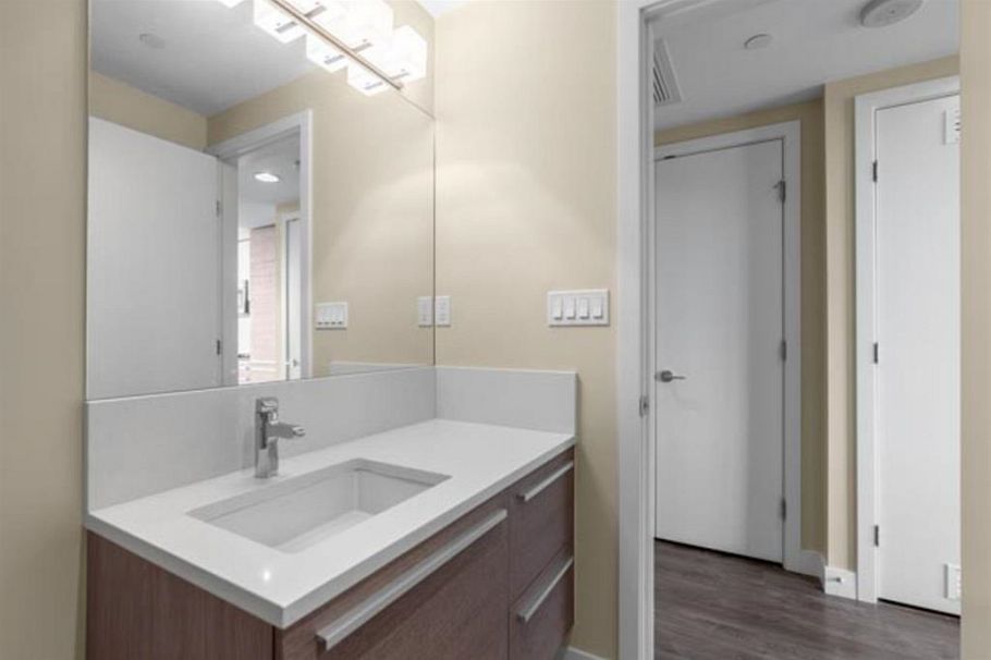 809 2008 Rosser Avenue Burnaby, BC - 8