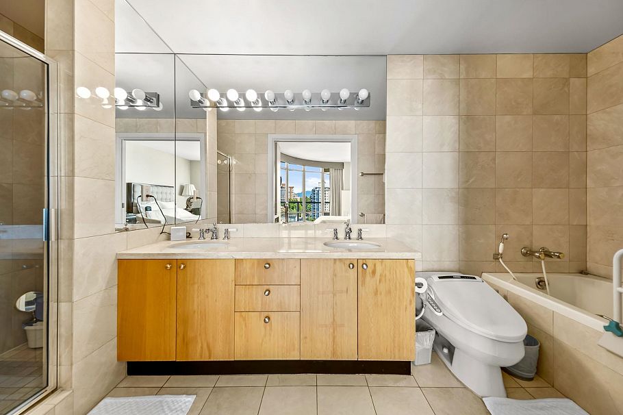 901 5850 Balsam Street Vancouver, BC - 20