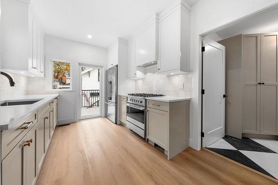 2530 Mcgill Street Vancouver, BC - 7