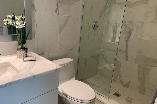 203 185 Victory Ship Way North Vancouver, BC - 7