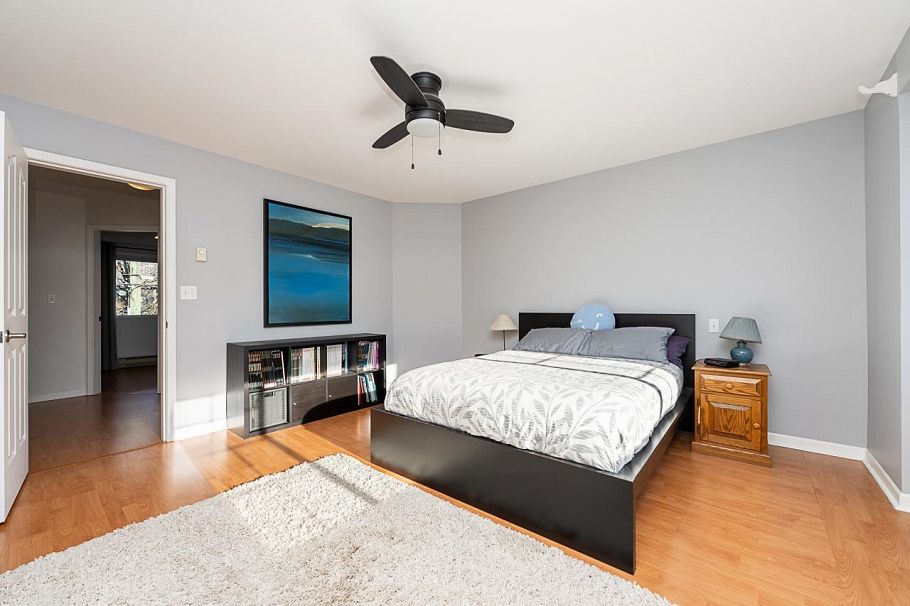 10 901 W 17th Street North Vancouver, BC - 16