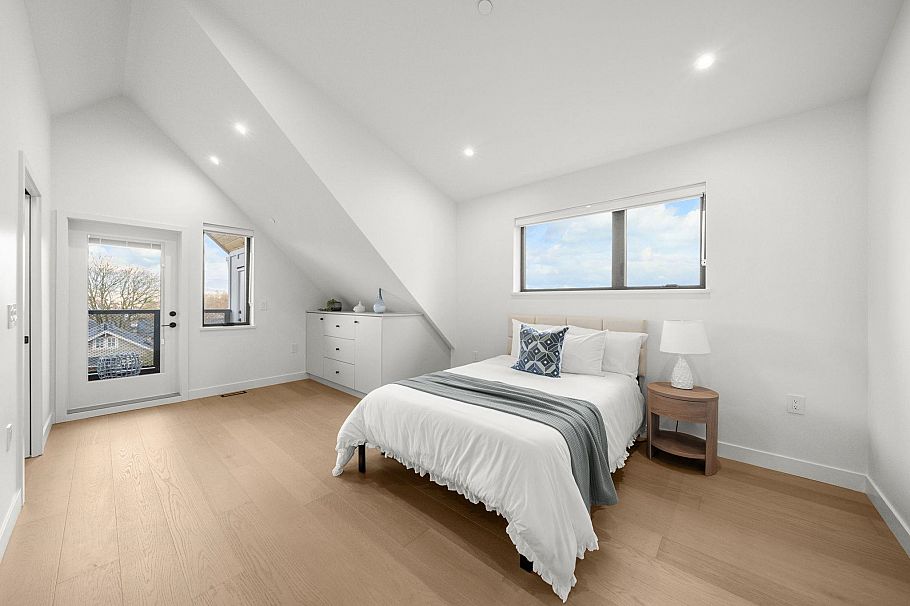 2 2247 Parker Street Vancouver, BC - 18