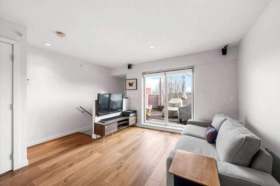 3485 Victoria Drive Vancouver, BC - 32