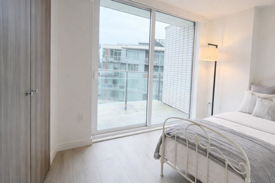 1385 8608 Hazelbridge Way Richmond, BC - 5