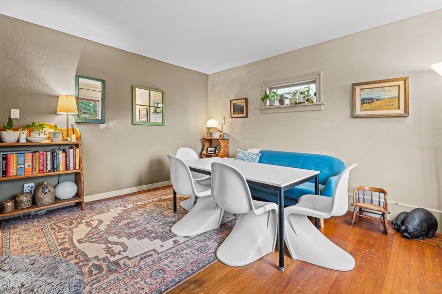 3137 W 28th Avenue Vancouver, BC - 2