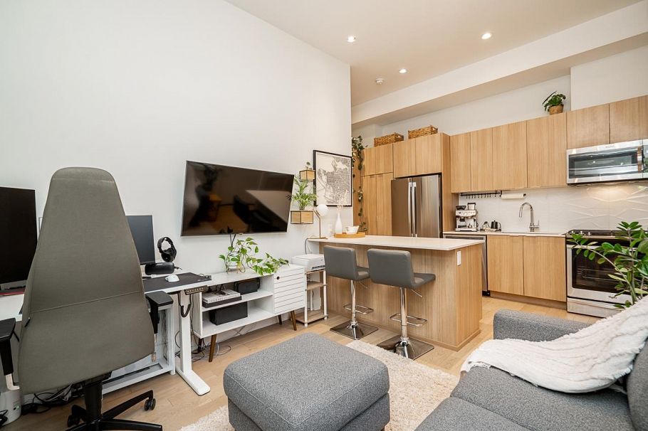 533 E 16 Avenue Vancouver, BC - 6