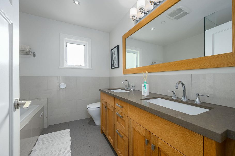 4241 Balkan Street Vancouver, BC - 22