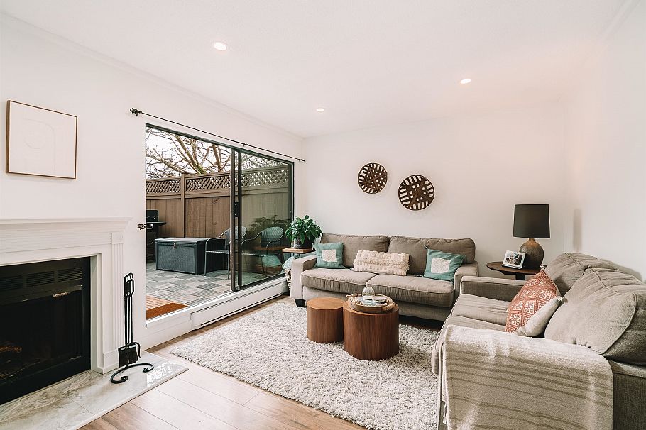 19 230 W 14th Street North Vancouver, BC - 12