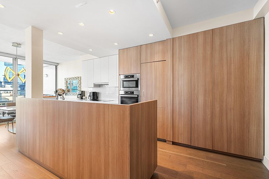 2303 1200 Alberni Street Vancouver, BC - 10