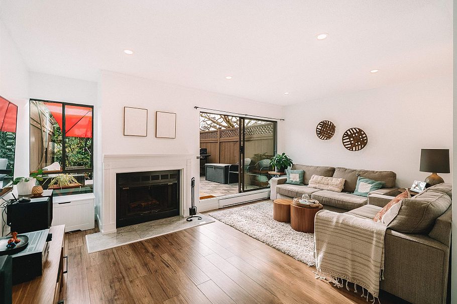 19 230 W 14th Street North Vancouver, BC - 10