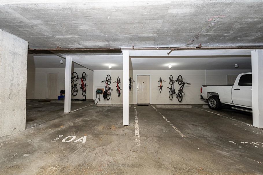 10 901 W 17th Street North Vancouver, BC - 29