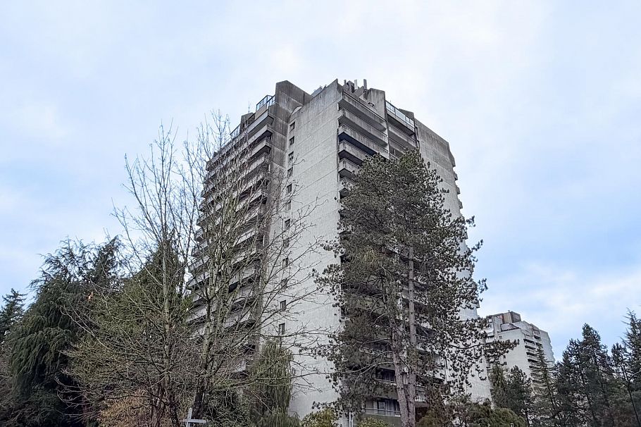 404 6595 Willingdon Avenue Burnaby, BC - 1