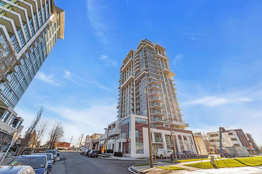 505 1675 Lions Gate Lane North Vancouver, BC - 12