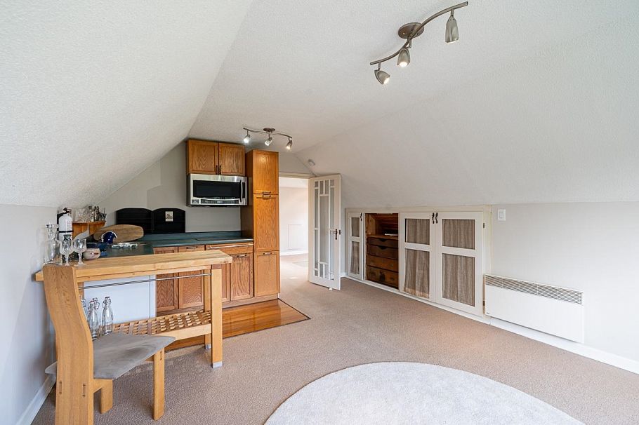 830 E 14th Avenue Vancouver, BC - 35