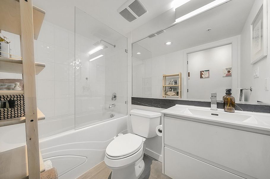 205 189 National Avenue Vancouver, BC - 25