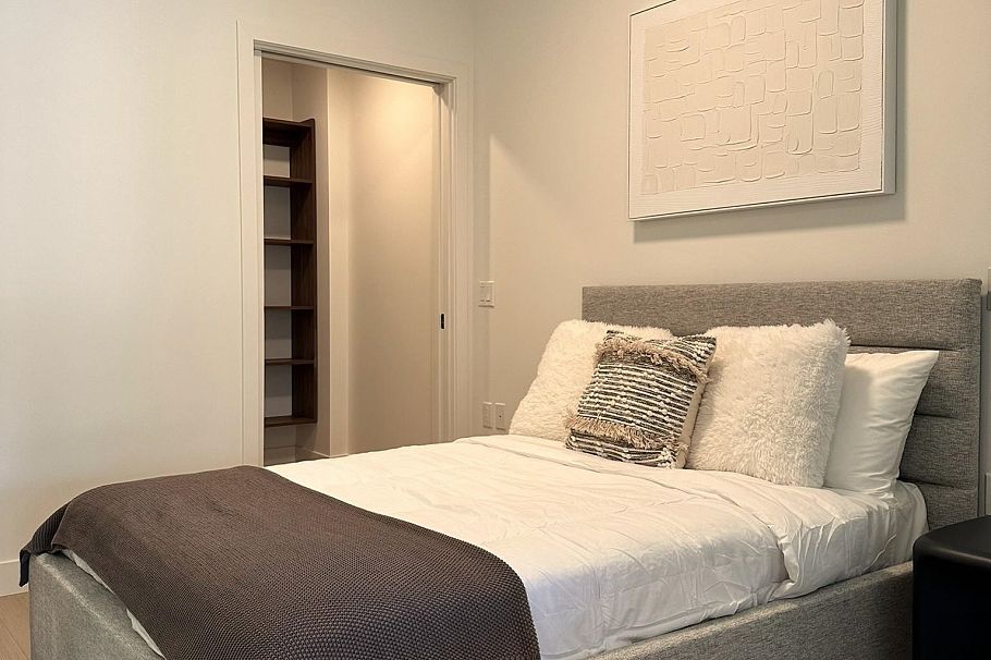 419 422 E 3rd Street North Vancouver, BC - 15