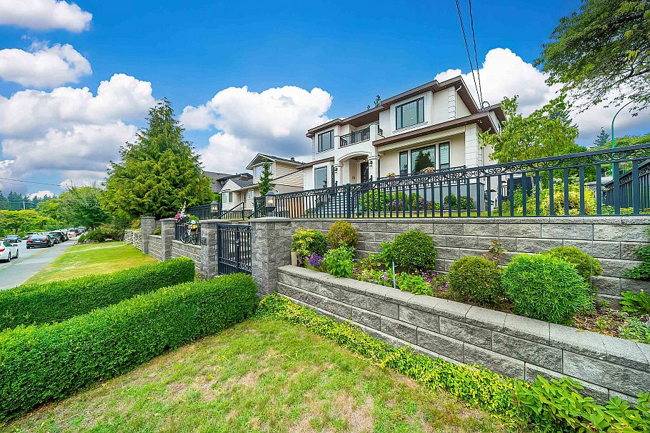 4291 Winnifred Street Burnaby, BC - 4