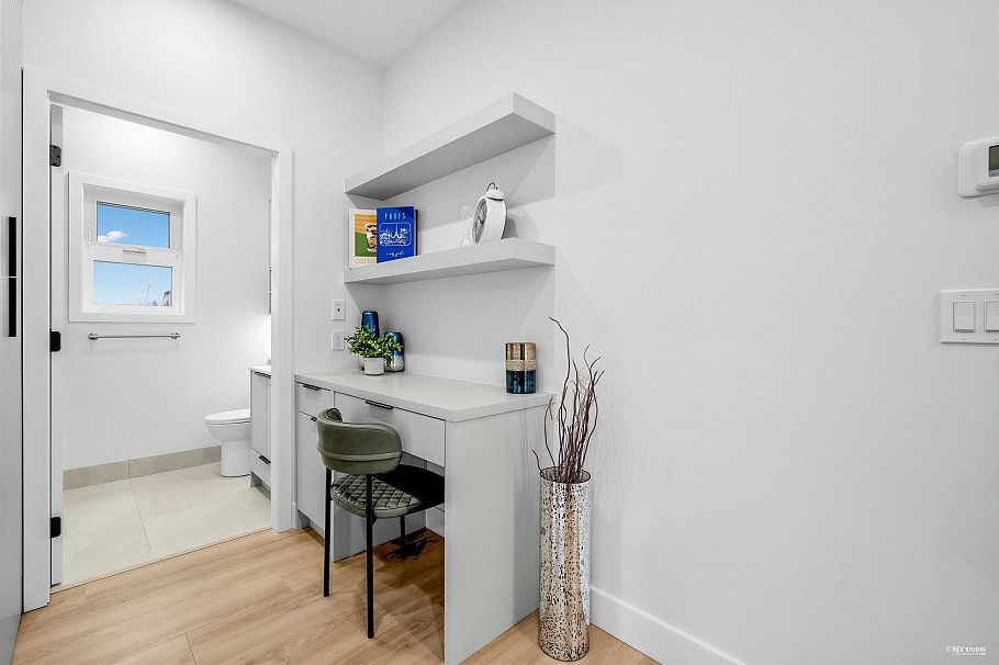 2 1020 Nootka Street Vancouver, BC - 19