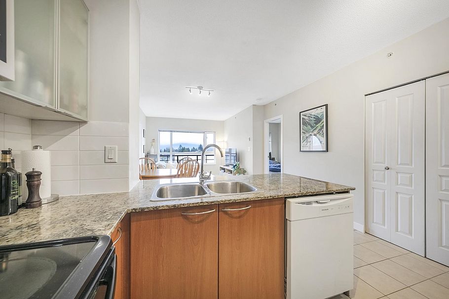 415 4028 Knight Street Vancouver, BC - 16