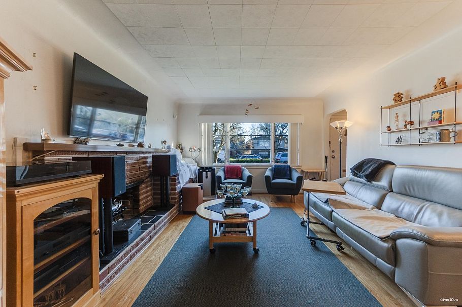 4791 Culloden Street Vancouver, BC - 4