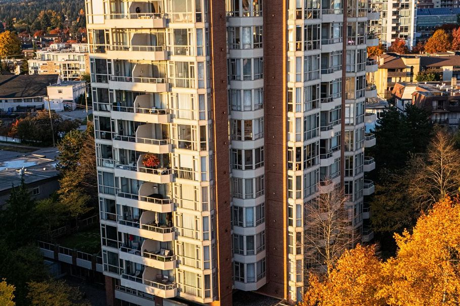 801 160 W Keith Road North Vancouver, BC - 36